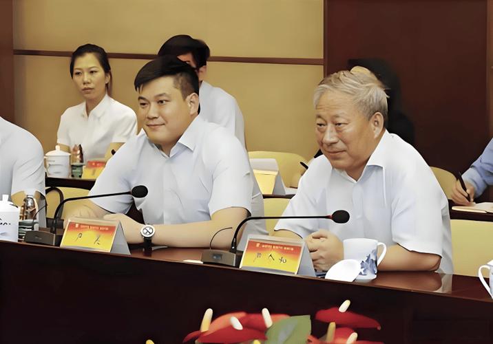 中国太平洋集团_严介和 清洁工高薪 太平洋建设集团